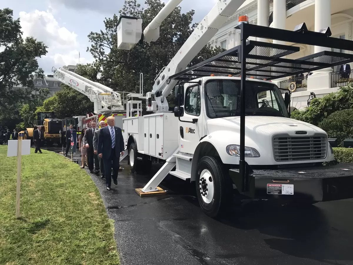 Altec bucket truck showcased at ‘Made in America’ day at White House