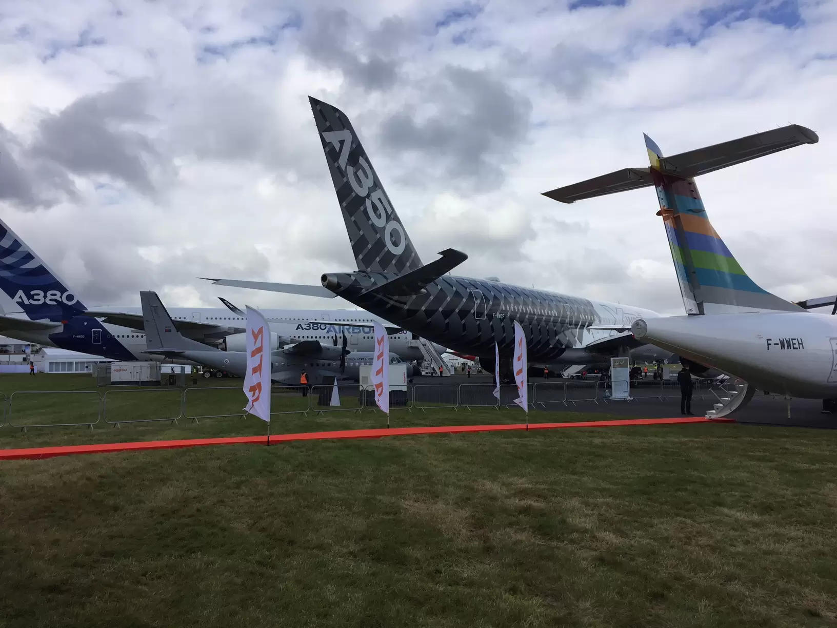 2016 Farnborough Airshow displays latest aircraft (photo gallery)