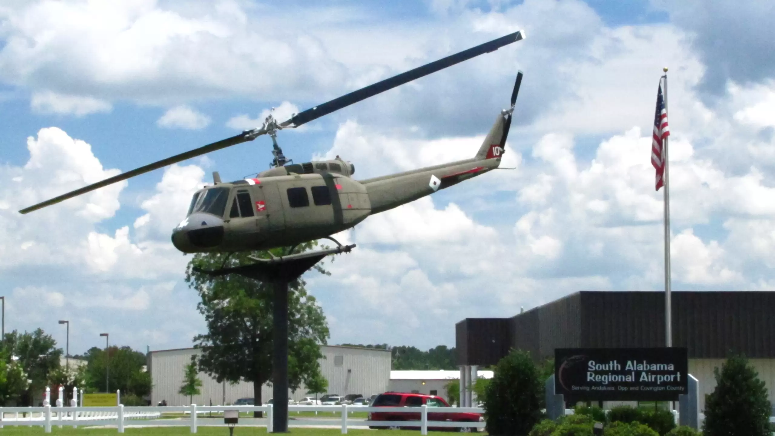 Flight plan: Small Alabama city eyes future as aviation hub