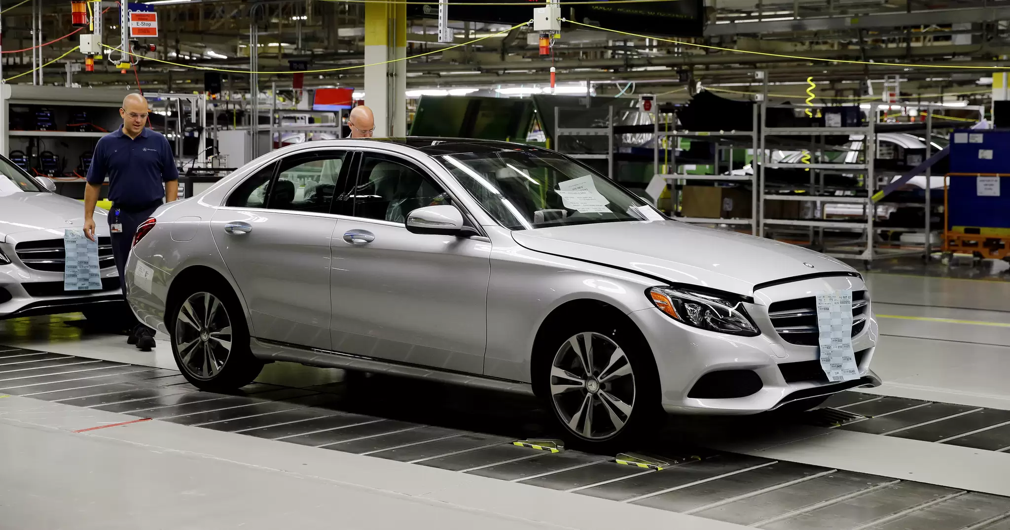 Mercedes-Benz to boost annual Alabama output to 300,000 vehicles