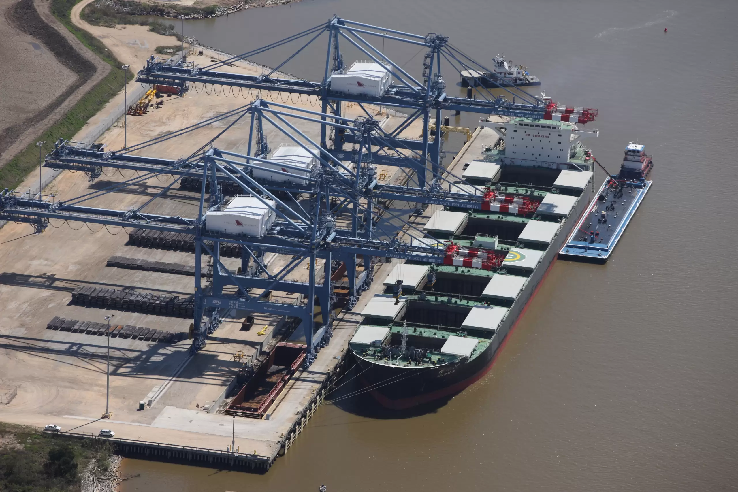 Alabama exports approach record total in 2013, with autos leading way