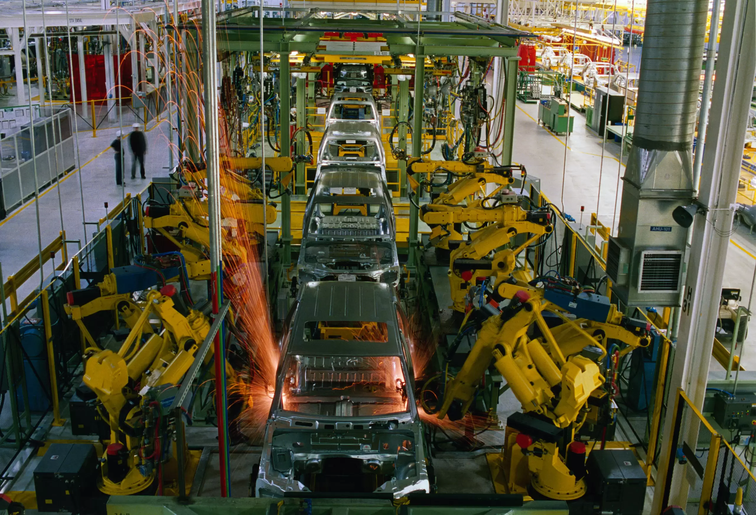 Mercedes accelerating Alabama operation with two new models, workforce expansion