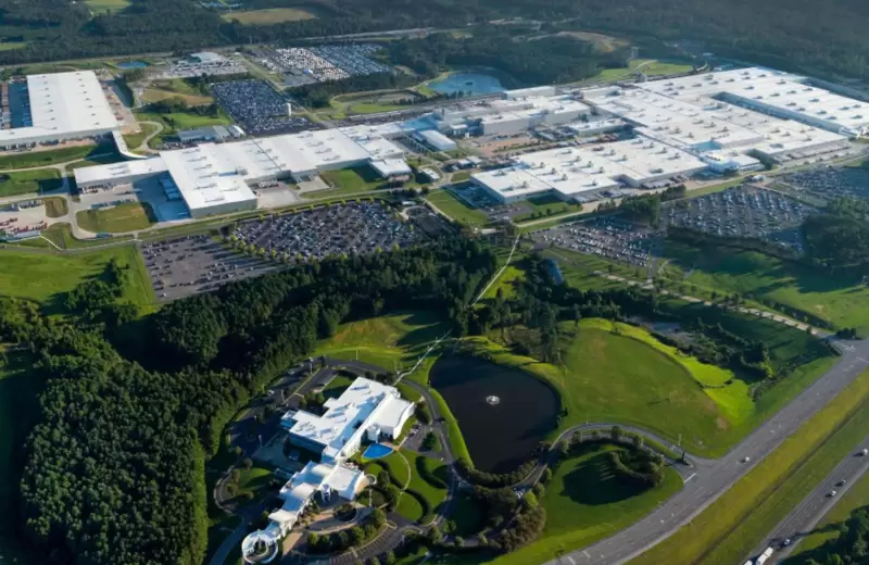 Aerial photograph of the sprawling Mercedes-Benz plat in Tuscaloosa, AL.